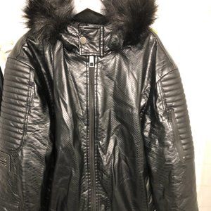 LCXX LUXE BLACK VEGAN WINTER BOMBER JACKET SIZE L